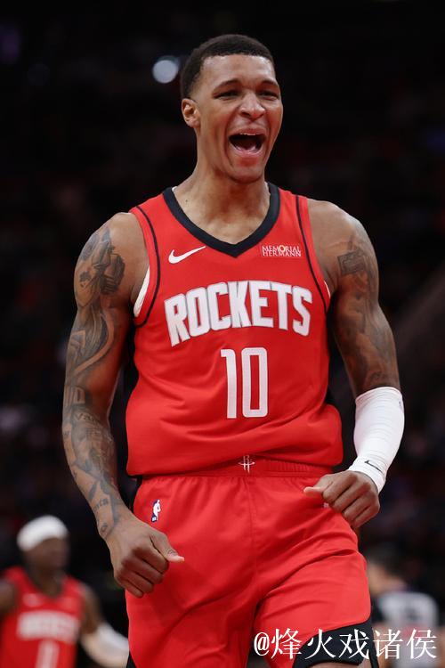 10投0中！小史密斯坑惨火箭 1.22亿续约成笑柄